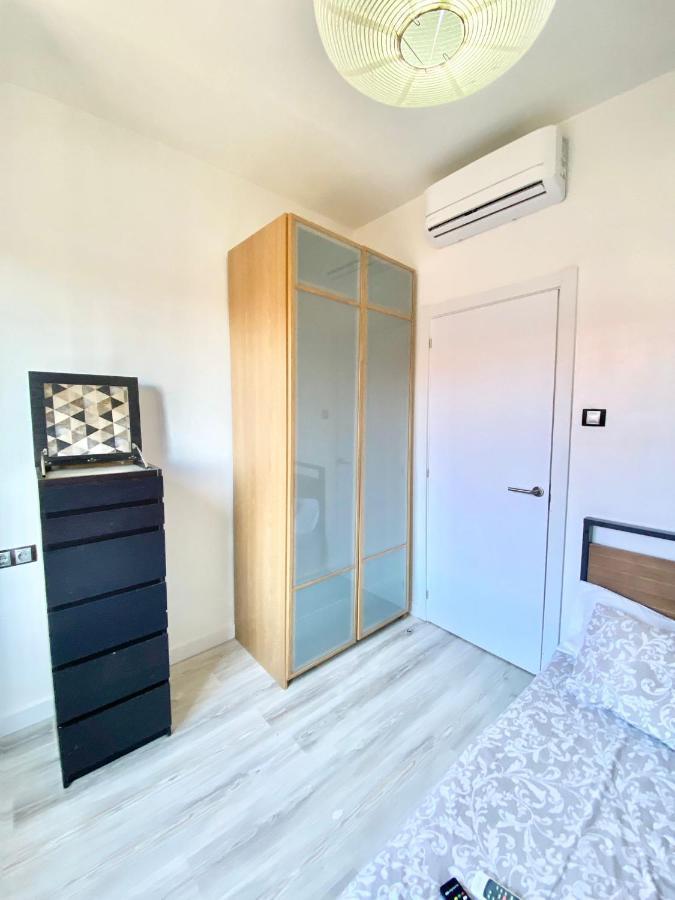 Piramides 1 Apartment Madrid Bagian luar foto