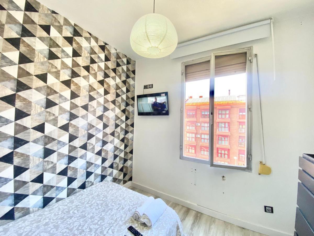 Piramides 1 Apartment Madrid Bagian luar foto