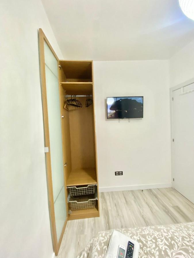 Piramides 1 Apartment Madrid Bagian luar foto