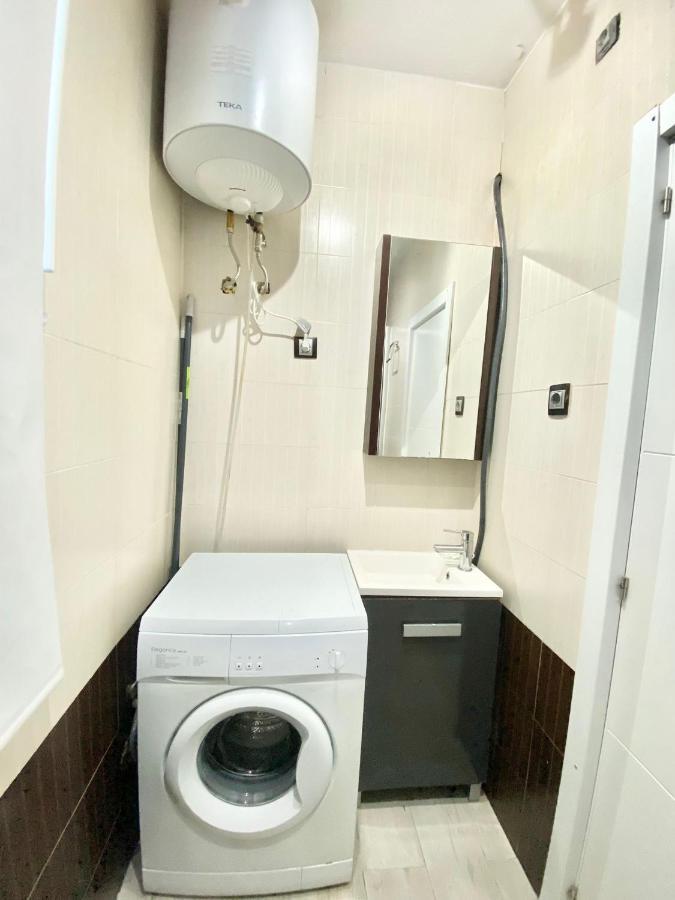 Piramides 1 Apartment Madrid Bagian luar foto