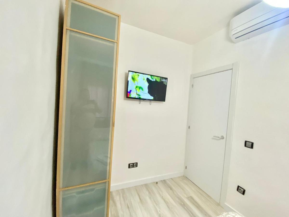 Piramides 1 Apartment Madrid Bagian luar foto
